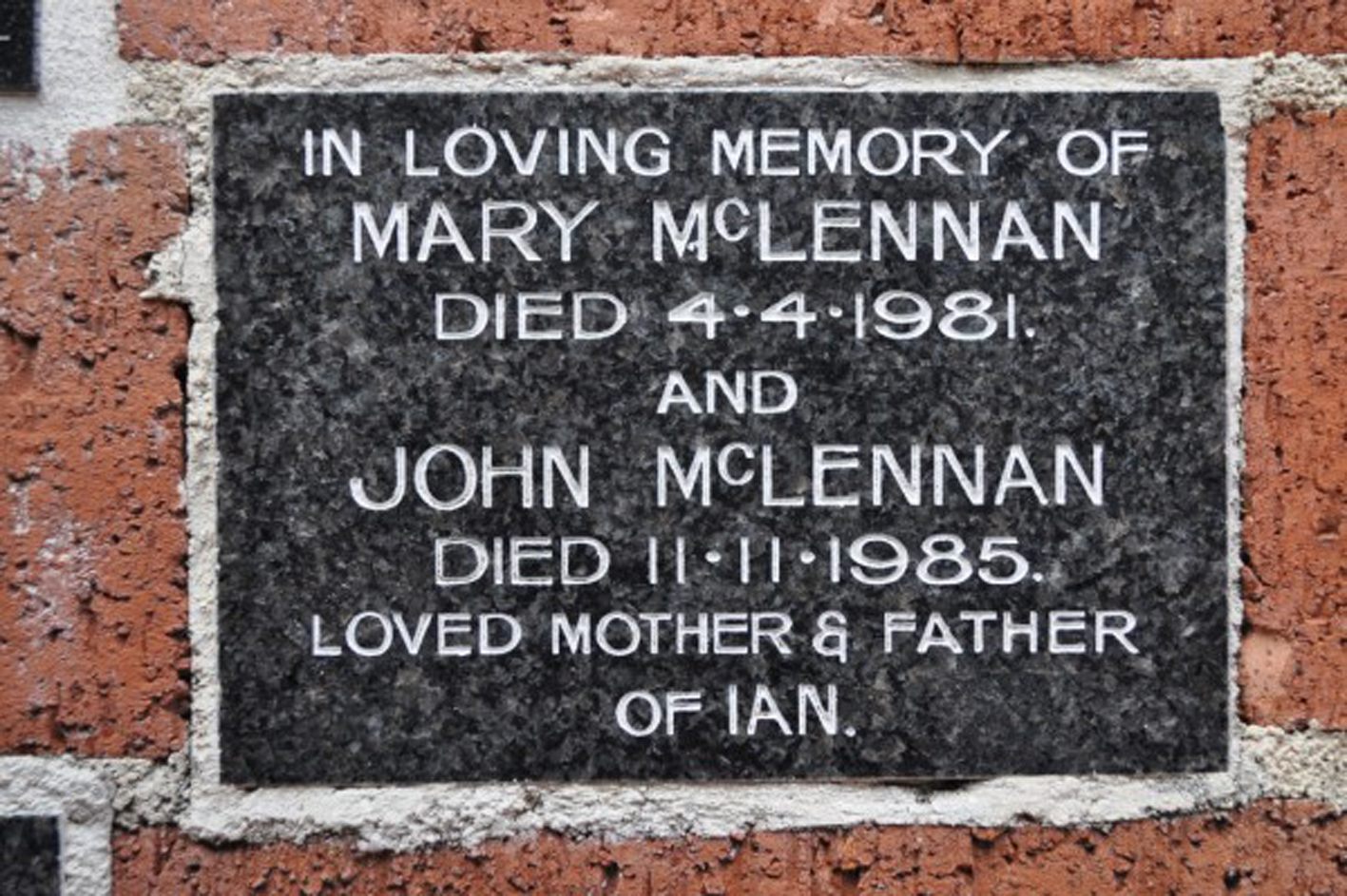 Photo of headstones/John McLennan d 1985 hdstn Napier